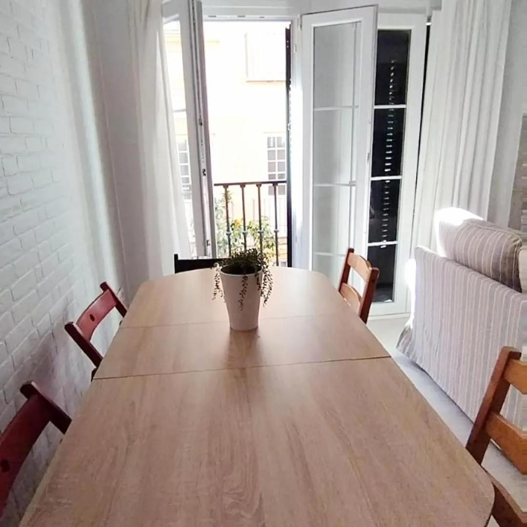 Gran Apartamento En El Centro Historico Con Parking Gratuito 4 Habitaciones Por Keywise Málaga